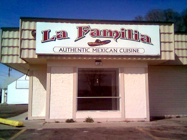 click for the real Familia skateshop